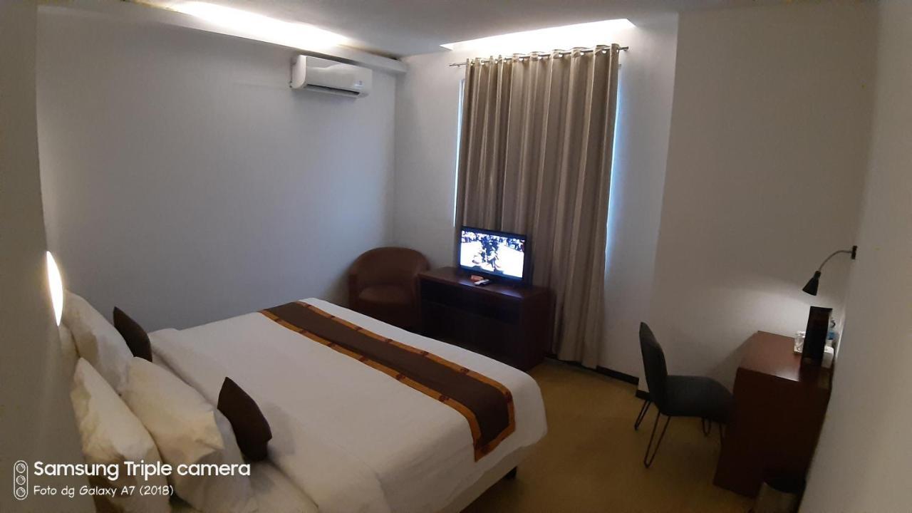 Xtra Hotel Bengkulu Exterior foto