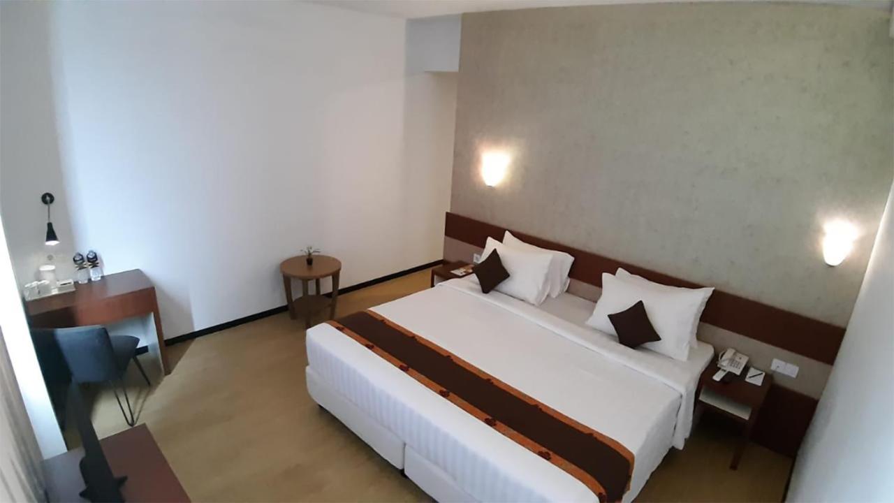 Xtra Hotel Bengkulu Exterior foto